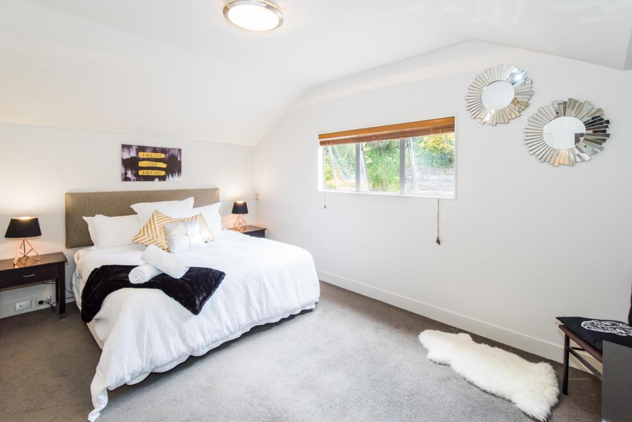 Lakeside Luxury With Spa Distretto di Distretto di Queenstown Esterno foto